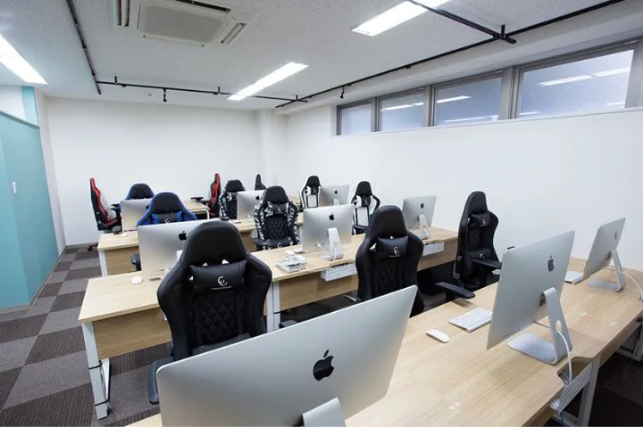企業と連携した実践教育