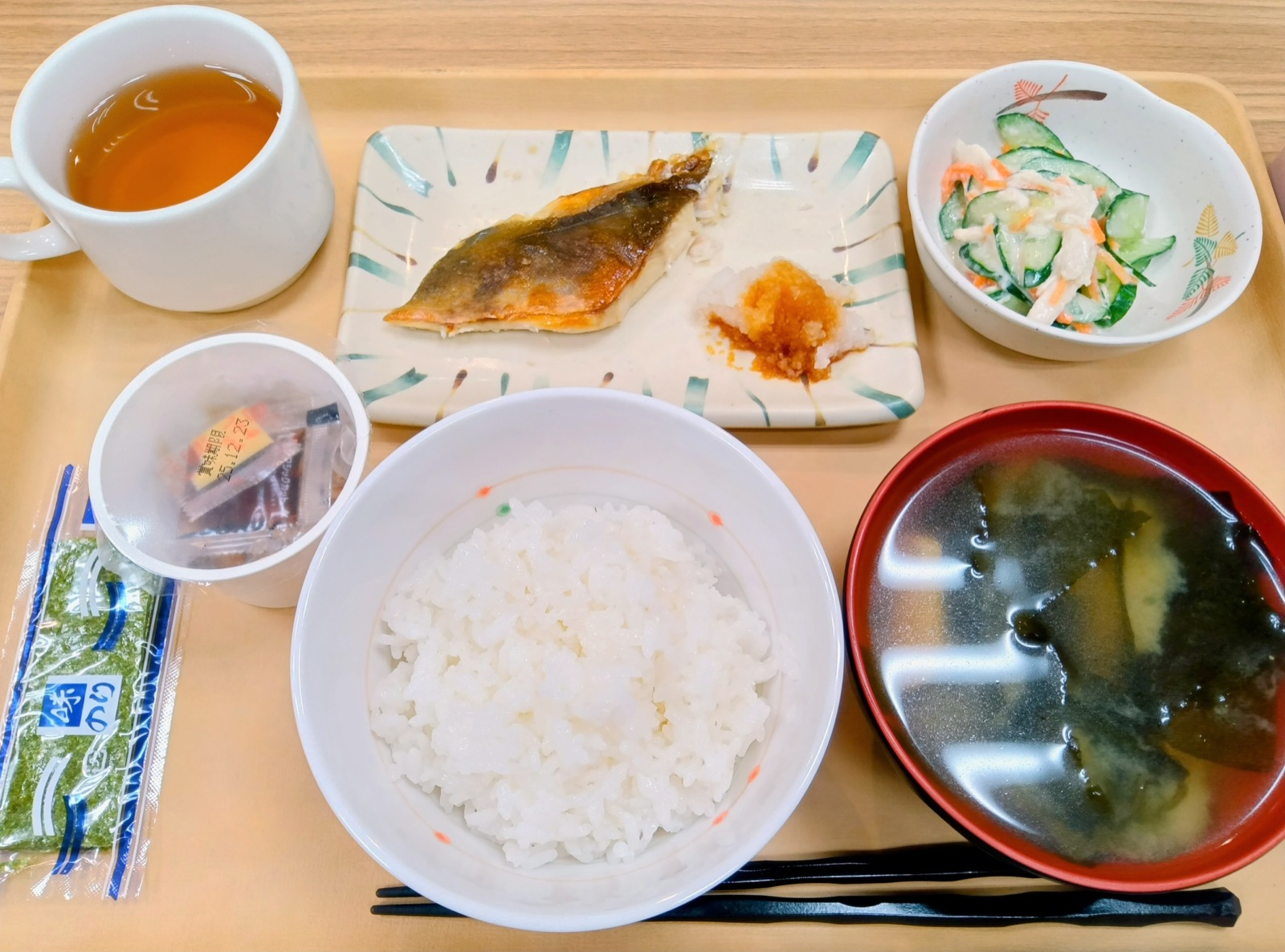 朝食