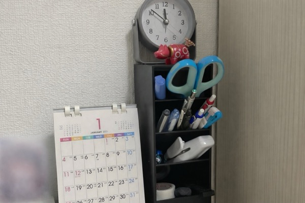 写真:カレンダー&文具入れ
